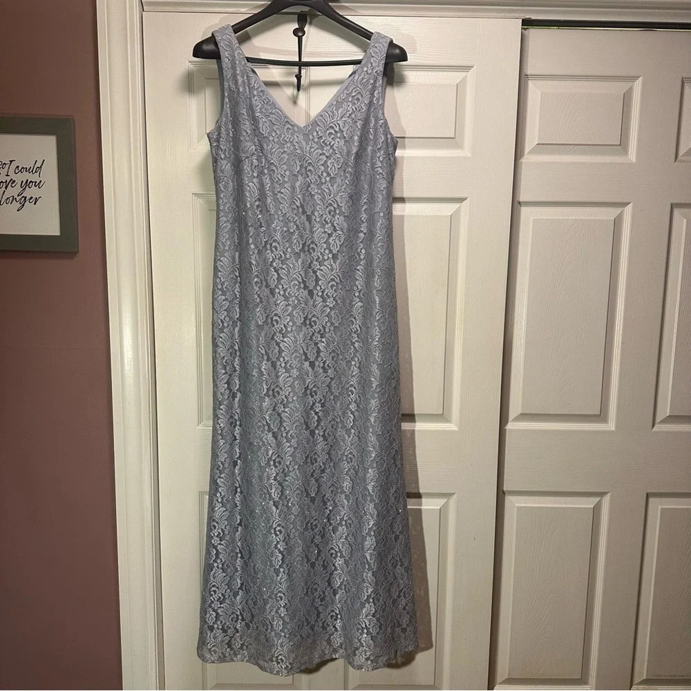 Ignite‎ Evening New York 14 Sequin Lace Dress Gown